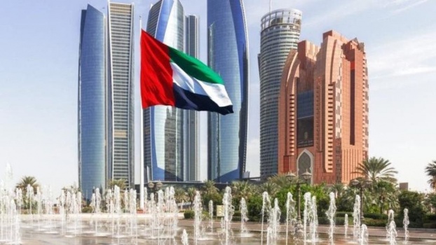 الإمارات تعلق منح تأشيرات لمواطني 13 دولة معظمها عربية وإسلامية