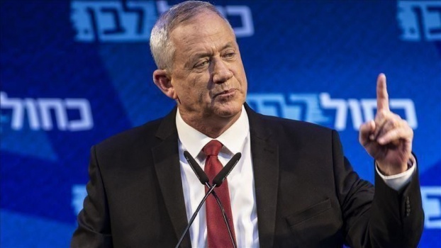 شاهد...ماذا طلب غانتس من الفلسطينيين؟