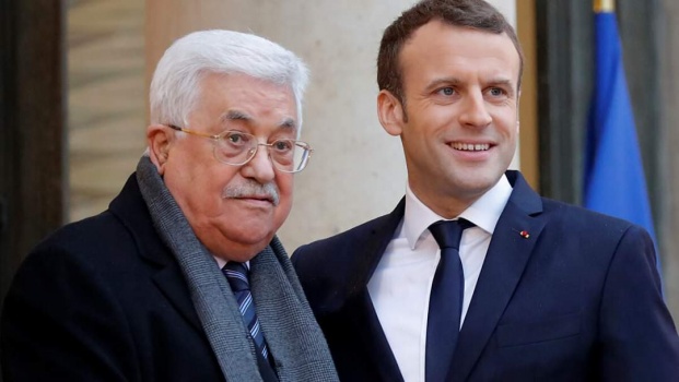 الرئيس يطمئن على صحة الرئيس الفرنسي ويتمنى له الشفاء