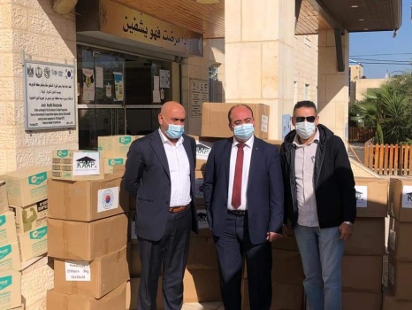 مديرية صحة جنين تستلم مستلزمات طبية ووقائية تبرعت بها الوكالة الكورية للتعاون الدولي