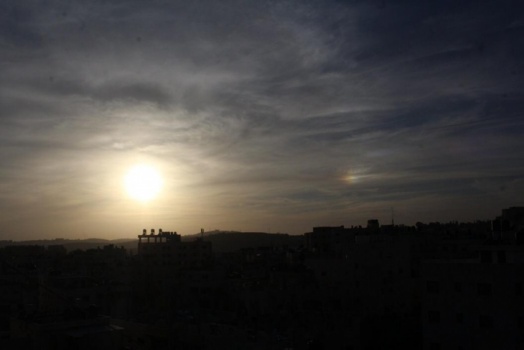 هل ظهرت شمسان في سماء فلسطين قبل غروب اليوم؟