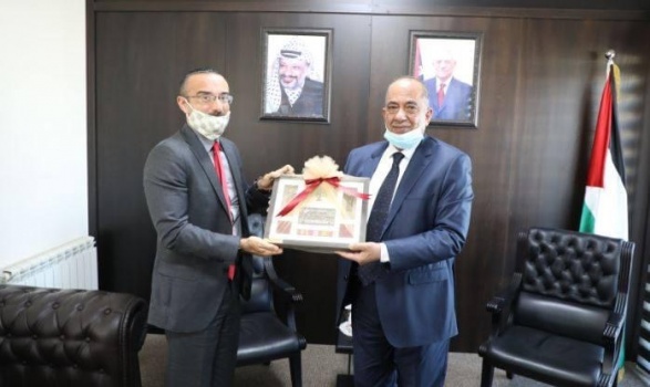 وزير العدل: نعمل لاقرار قانون حماية الاسرة من العنف وقانون منع التعذيب