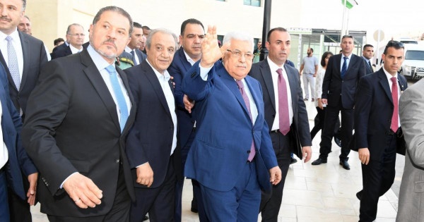 منها التزامات منظمة التحرير.. لجنة الانتخابات تكشف عن تعديلات أجراها الرئيس على قانون الانتخابات