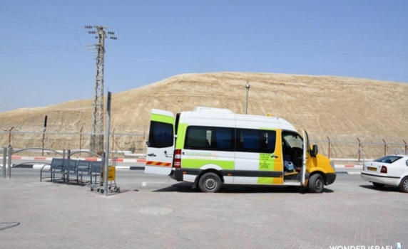 الأردن يعلن زيادة عدد المسافرين عبر جسر الملك حسين