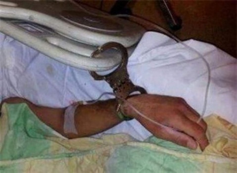 هيئة الأسرى: الأسير الجريح برقان بوضع صحي مستقر تحت اجهزة التنفس الاصطناعي