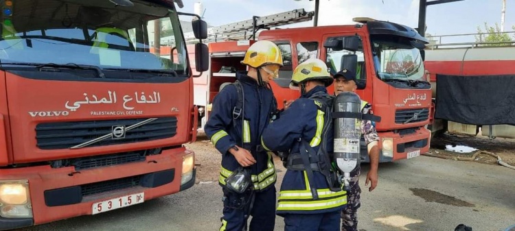 الدفاع المدني يرفع درجة الإستعداد والجاهزية لتلبية نداءات المواطنين بالمنخفض الجوي