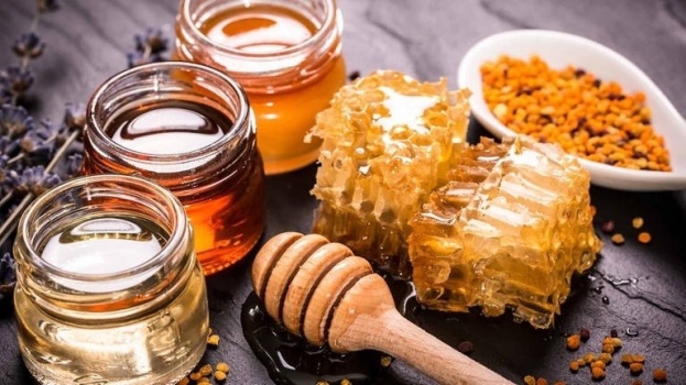 عشاق العسل.. هذه الكمية المسموح تناولها في اليوم