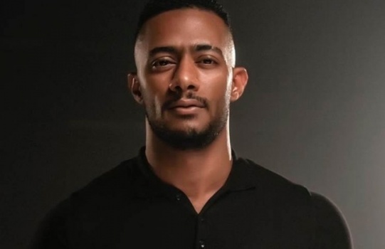 حنين وعلي" .. طفلا محمد رمضان في أول ظهور لهما بكليبه الجديد (فيديو)