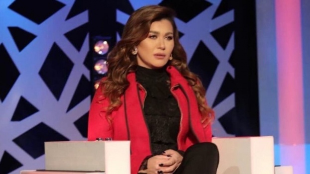 نادين الراسي تعود بتصريح ناري عن زميلاتها: "منافقات"