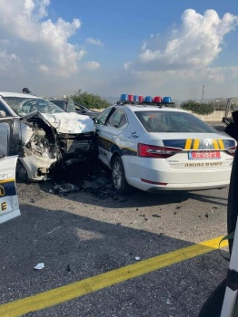 3 إصابات بين عناصر شرطة الإحتلال بحادث طرق