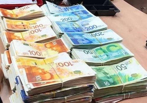 غزة: كشف قضية اختلاس بنصف مليون شيكل نفذتها فتاة