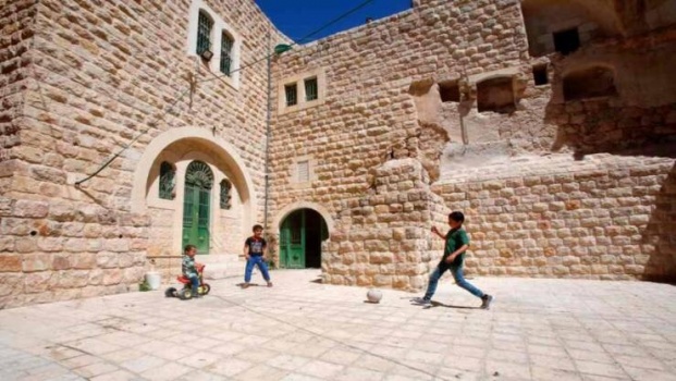 الاحتلال يشرع بتغيير أسماء شوارع وأحياء في الخليل