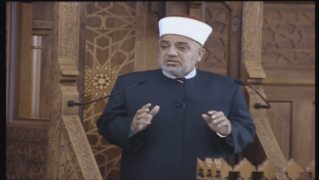 وزير الأوقاف الأردني: مناداة الابن لوالده (يا ختيار) من عقوق الوالدين