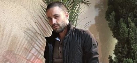 مقتل شاب بجريمة إطلاق نار بالطيبة داخل أراضي ال48