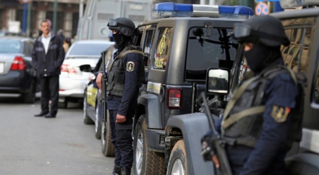 القبض على "الأخطبوط" المصري.. اغتصب فتاة 13 مرة و5 فتيان