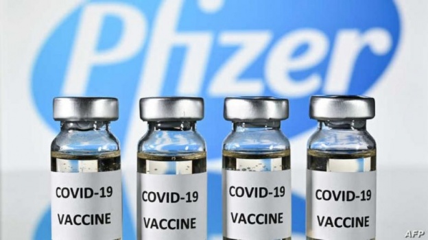 "فايزر" تضاعف إنتاجها من اللقاح في أمريكا