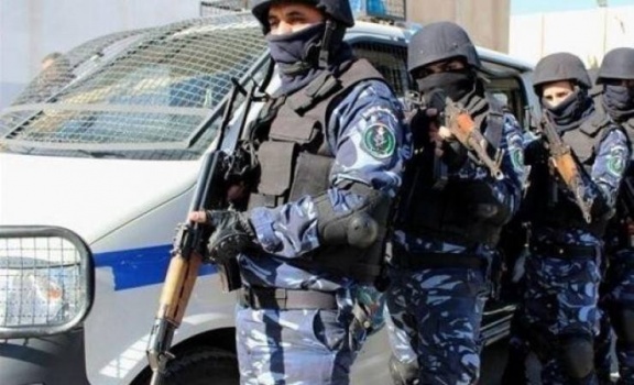الشرطة تصدر بيانا حول فيديو اعتداء شرطي على مواطن