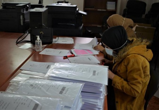 لجنة الانتخابات تبدأ طباعة سجل الناخبين الابتدائي