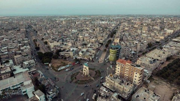 زعيم إسرائيلي متطرف: غزة قنبلة موقوتة وعلى إسرائيل إعادة احتلال المستوطنات بالقطاع