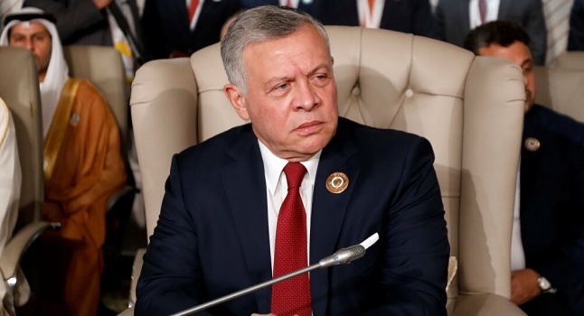 غانتس يلتقي سرا بالعاهل الأردني
