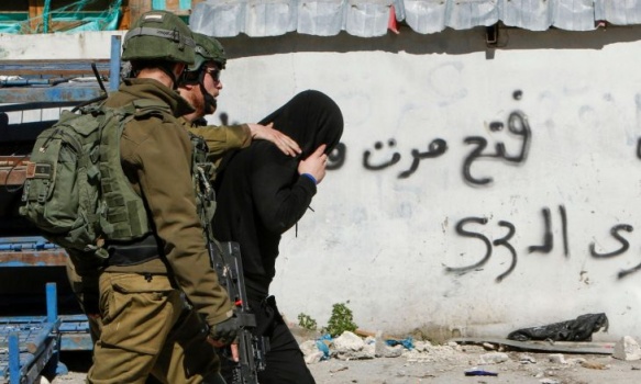الاحتلال يعتقل 16 مواطنا من الضفة الغربية