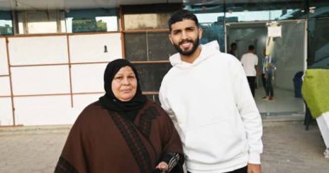مصرية تتبرع بقرطها الذهبي لتجدد عقد لاعب في الزمالك