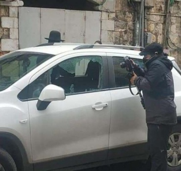 مستوطنون يعتدون على مصورين صحفيين في القدس