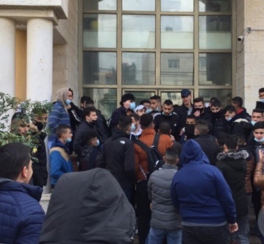 بيت لحم: طلبة التوجيهي يطالبون بحذف مواد من المنهاج