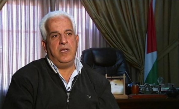 محافظ الخليل يقرر إغلاق كافة المؤسسات الحكومية والمصرفية