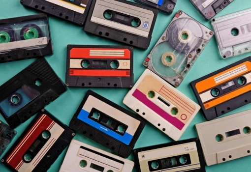 بعد 60 عاما.. وفاة مخترع شريط الكاسيت