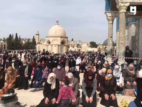 القدس: أكثر من 50 ألفا يحييون ذكرى الإسراء والمعراج في "الأقصى"