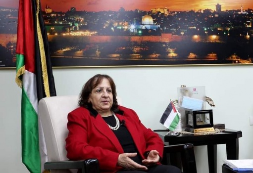 وزيرة الصحة: فلسطين بحاجة إلى لقاح كورونا بشكل عاجل.. ومؤسسة كوفاكس أجلت تسليمنا لقاح استرازنيكا