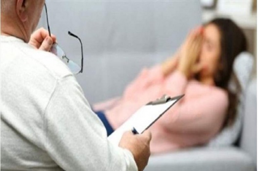 امرأة متزوجة تكتشف فجأة أنها ذكر !