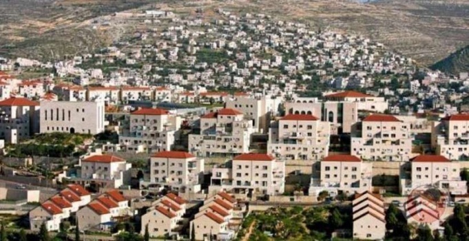 "الخارجية": إسرائيل تحول الضفة لجزر معزولة في محيط استيطاني أمام العالم