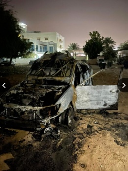 مصحفان ينجوان من حريق التهم سيارة في عجمان