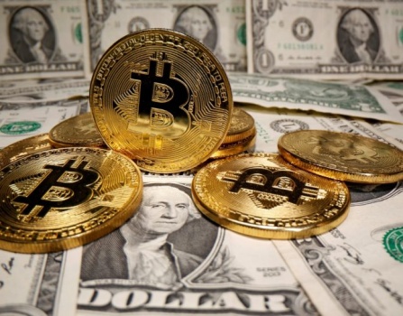 بسبب عملة البيتكوين .. شاب تركي يقتل والديه وشقيقته ثم ينتحر!