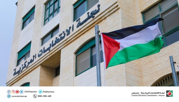 شملت 61 مرشحاً.. أول حزب يُعلن تسجيل قائمته بمقر لجنة الانتخابات المركزية