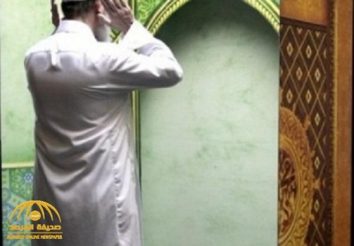 مؤذن يذبح زوجته الحامل بتوأم بطريقة بشعة داخل غرفة النوم