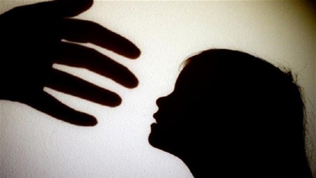 حادثة مقتل طفلة تشعل مواقع التواصل الاجتماعي... فهل ارتكبها والدها؟