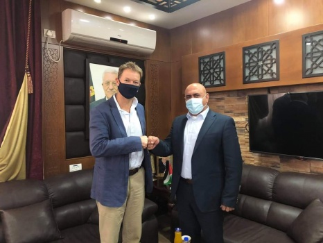 محافظ جنين يؤكد على أهمية الدور البريطاني في دعم الحقوق الفلسطينية