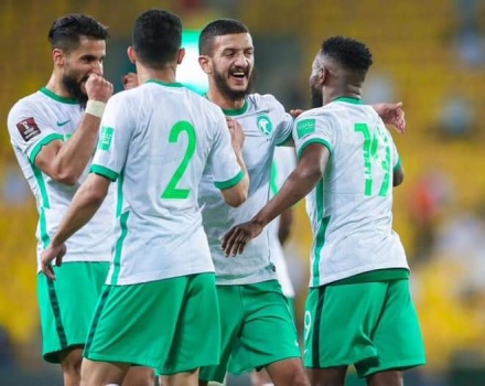 السعودية تقسو على فلسطين بخمسة أهداف
