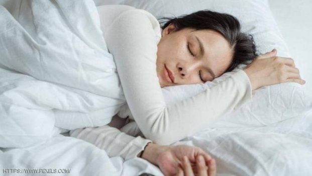 لمساعدة الجسم على نوم أفضل.. 8 طرق 'مذهلة'