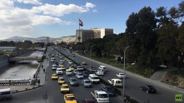 فيديو.. سوري يخترع سيارة تسير بالماء بدلا من الوقود