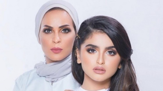 بعد موجة غضب.. حلا الترك تخرج عن صمتها: أحب أمي