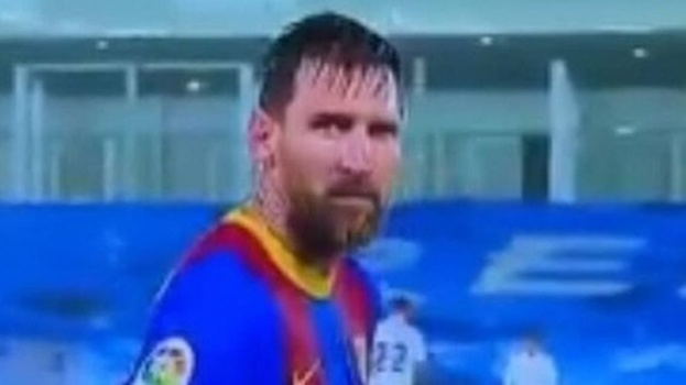 انظر إلى ميسي وهو يرتجف أثناء المباراة مع ريال مدريد