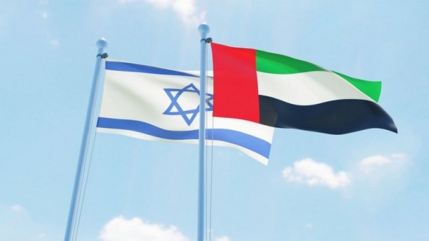"الإمارات تهنئ إسرائيل بذكرى احتلالها لفلسطين ، بينما غزة تحت القصف"