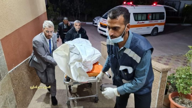 صور...الاحتلال يسلم جثمان شهيد من رفح بعد احتجاز لثلاث سنوات