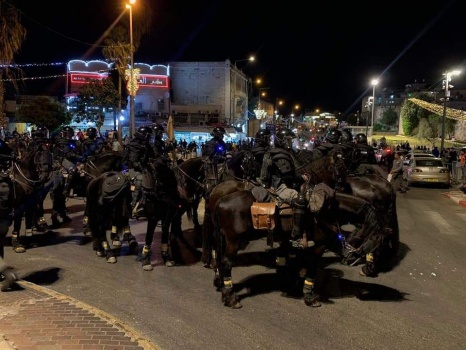 إصابة 8 مواطنين برصاص الاحتلال واعتقال آخر في القدس