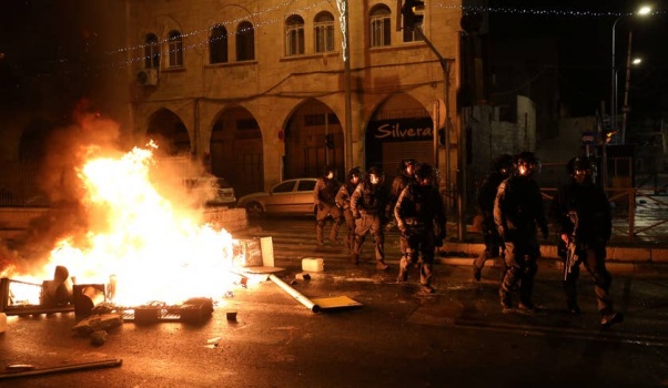 القدس على شفا انفجار – وليس لدى “اسرائيل” قادة لمنعه