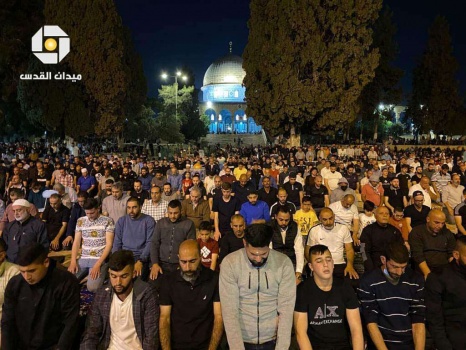 60 ألف أدوا صلاة التراويح في المسجد الأقصى المبارك